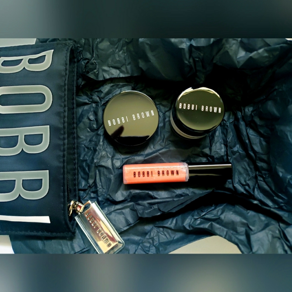 Bobbi to go set